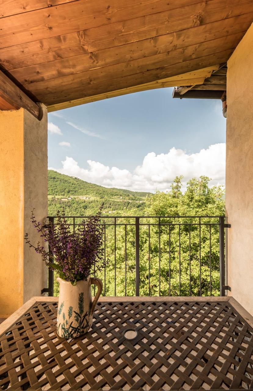 Gallo Alloggio per agriturismo